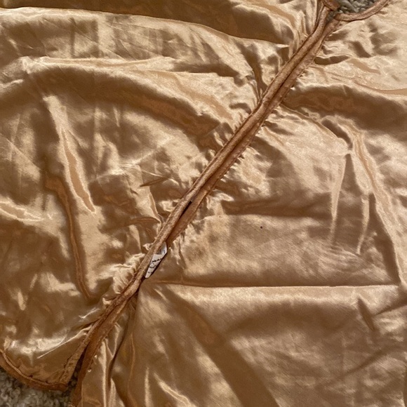 EUC 54” Gold Satin Tree Skirt with Gold Poinsettias - Picture 5 of 9